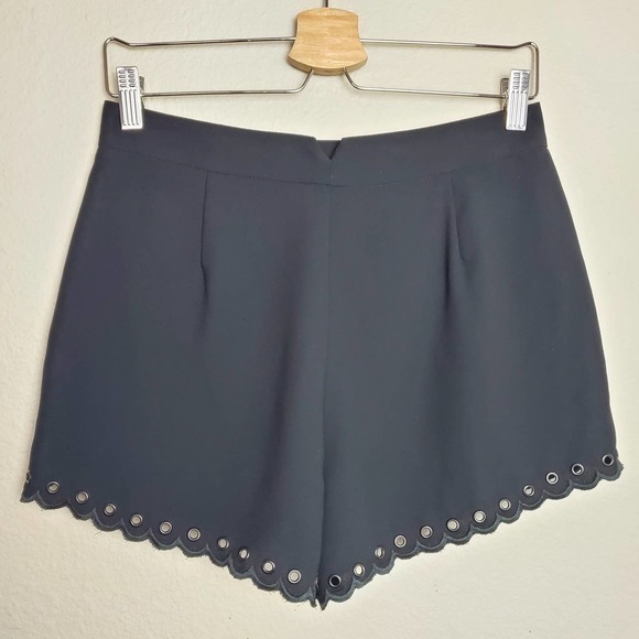 Sam Edelman  Scallop Grommet Casual Black Preppy Shorts Size 4 - Picture 6 of 9